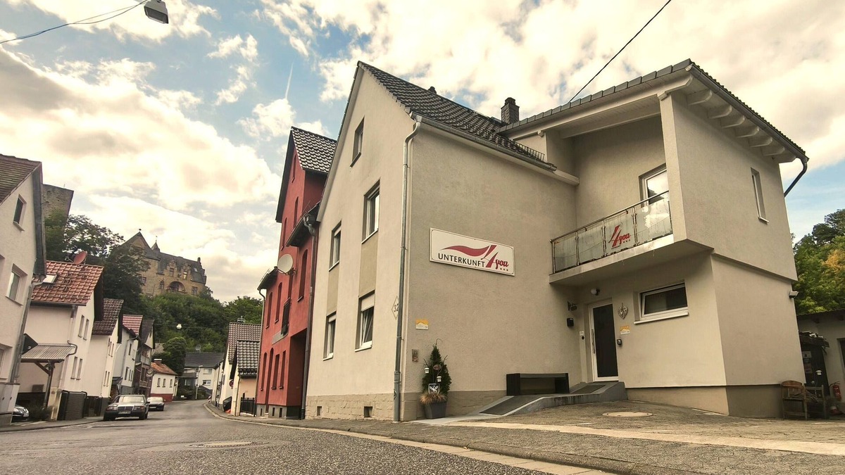 Kransberg House | Unterkunft4You Ferienhaus Am Schloss