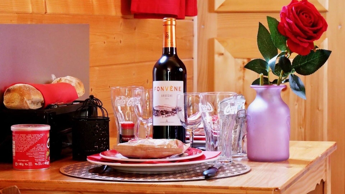 Bruyeres House | Unusual caravan in the Vosges with private jacuzzi