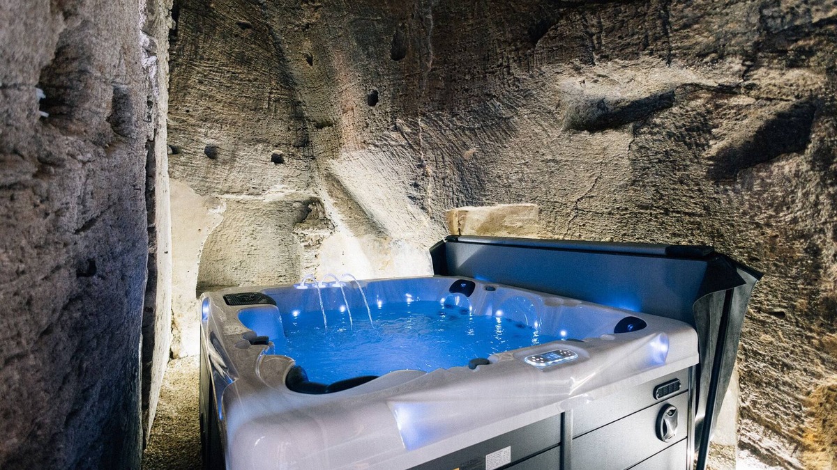 Doue-la-Fontaine House | Unusual Getaway in a Troglodyte Home