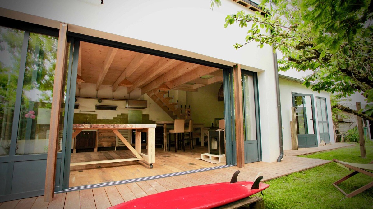 Sene House | Unusual studio-loft with garden, terrace, close to beaches and coastal paths