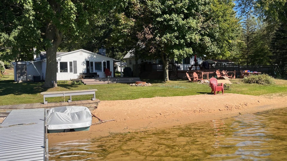 Gobles Cottage | Unwind at the Stunning Fischer's Getaway Lakefront Cottage!