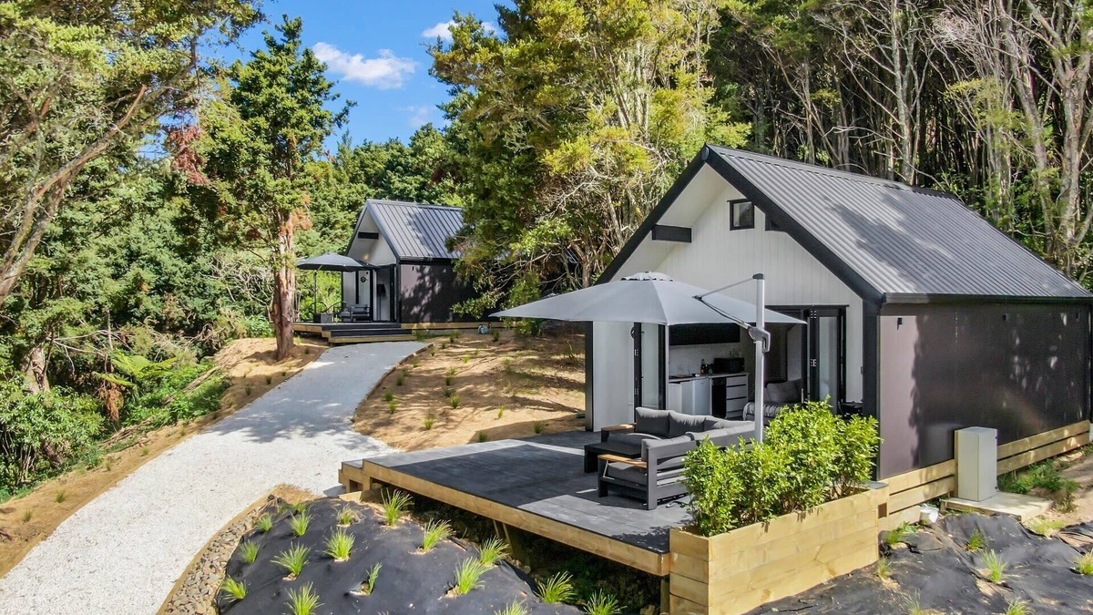 Mangawhai Villa | Unwind in Style: The Ultimate Luxe Group Getaway