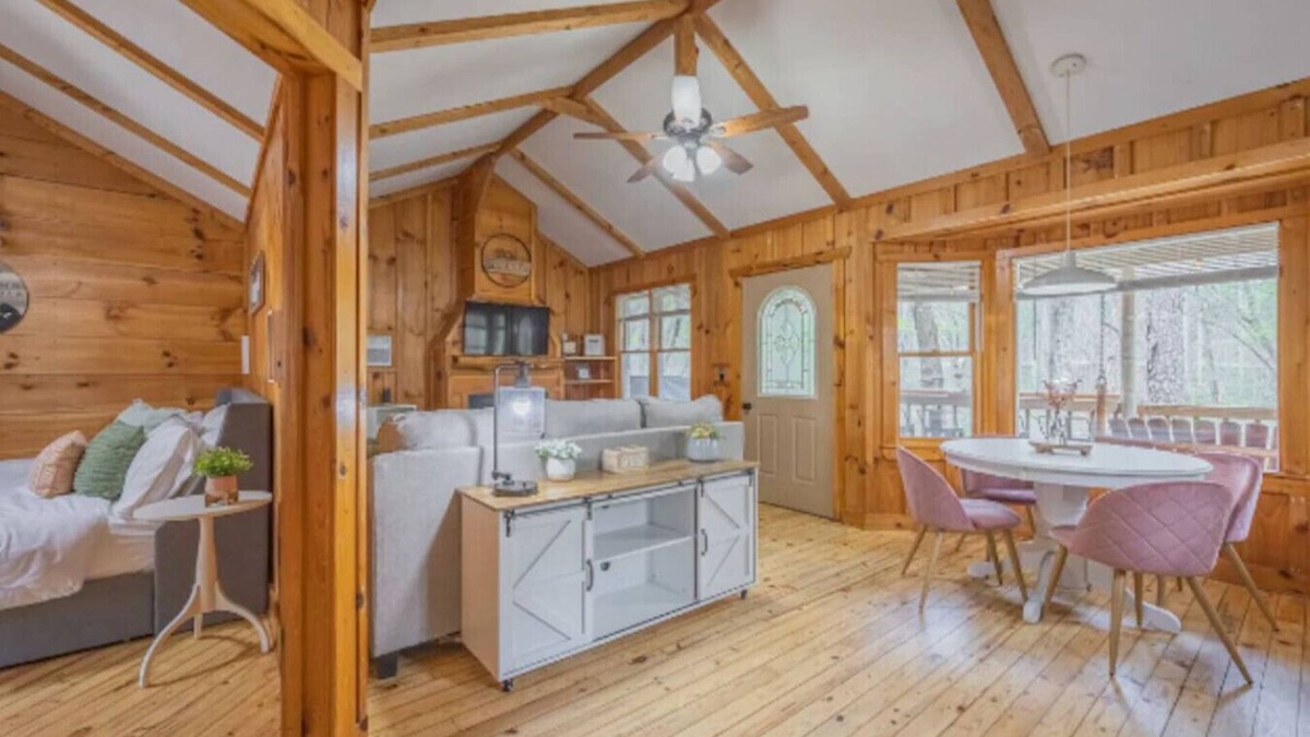 Dahlonega Cabin | Up Country, Creekside/Hot Tub