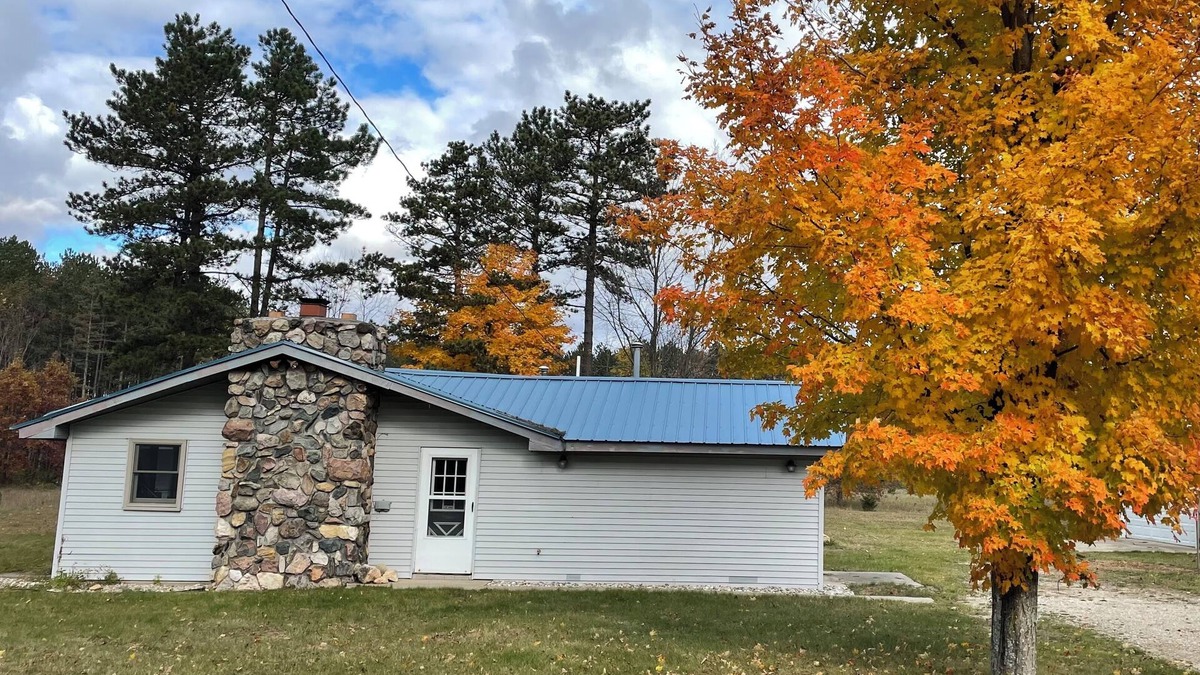 Harrietta House | Up North Cabin Retreat in Harrietta, MI