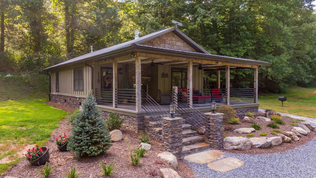Linville House | Up the Creek - single level modern farmhouse