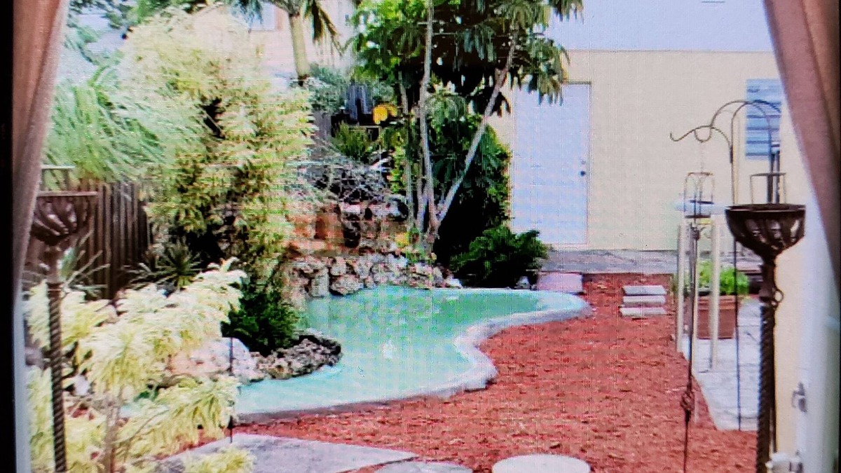 South Palm Park Neighborhood Association House | Up to 35% OFF! 1931 Single Studio Within Walking Distance To Beach, with POOL!