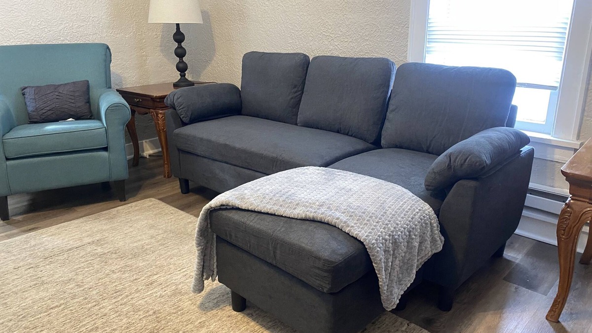 Bloomington Apartment | Updated 1 Bedroom Apartment Near Downtown