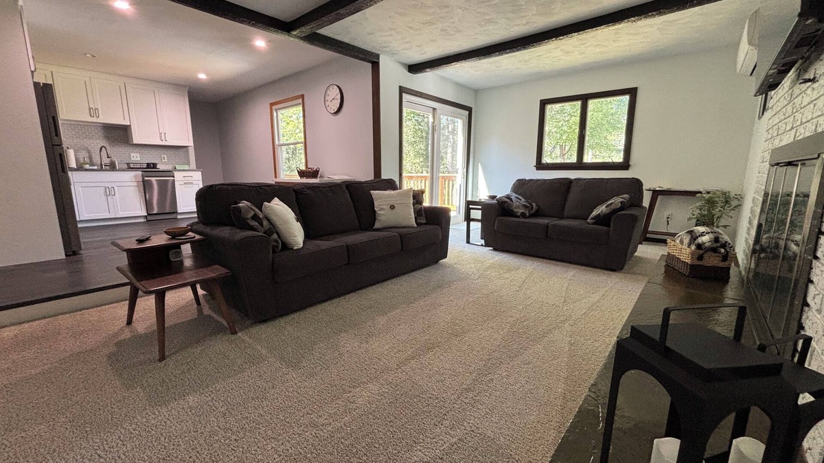 Park Forest Village House | Updated 4 br PSU home, close to campus