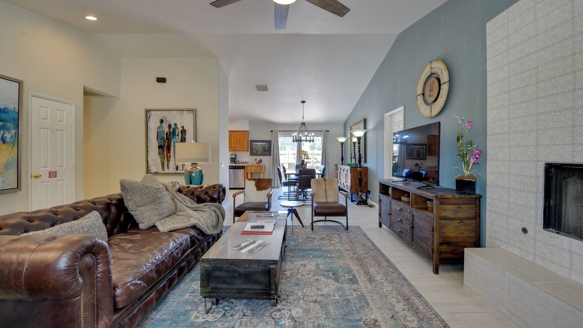 Morongo Valley House | Updated Abode: 22 Mi to Joshua Tree National Park!