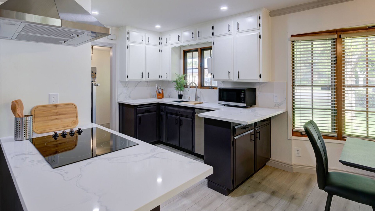 Raisin House | Updated and spacious home NO cleaning fee!