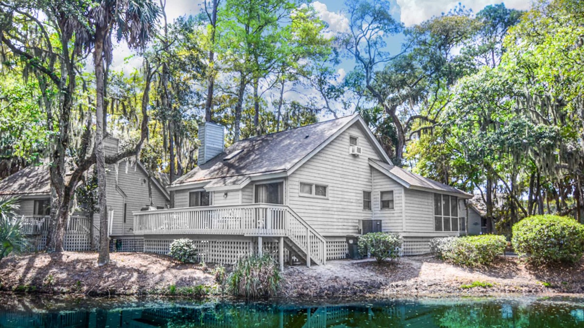 Oak Grove House | Updated, dog-friendly home with grill, W/D, screened porch, & central AC