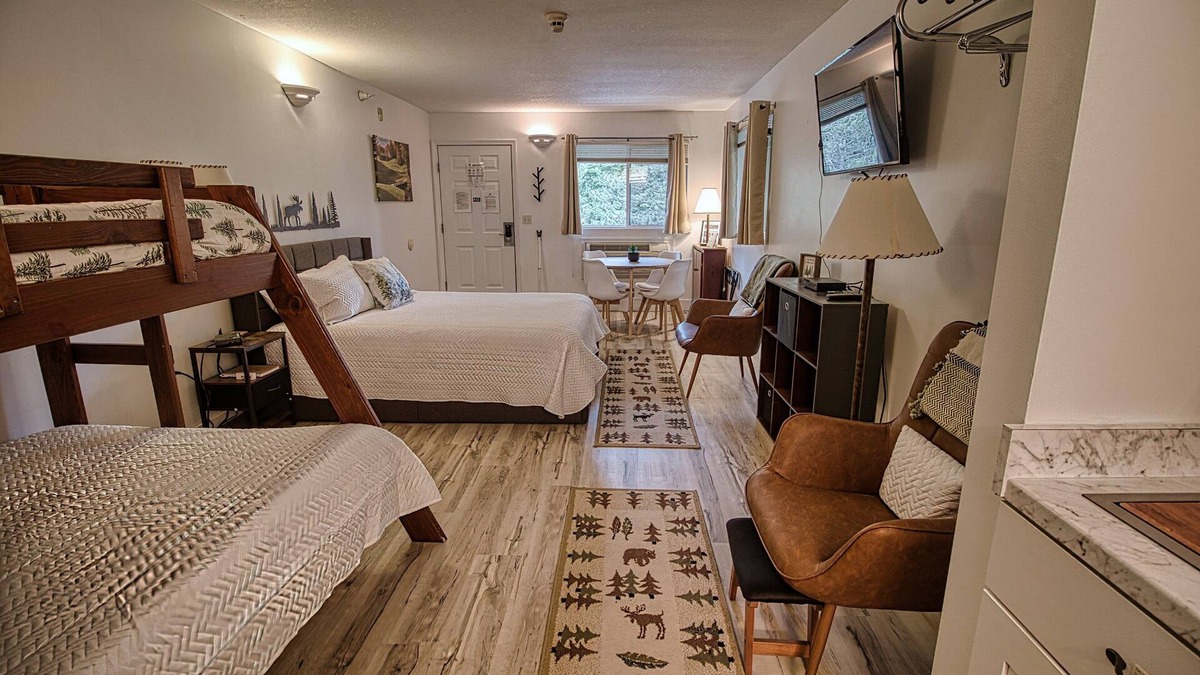 Bellaire Apartment | Updated Golf and Ski Condo Sleeps 5 by Shanty Creek, 5610 Shanty Creek Rd