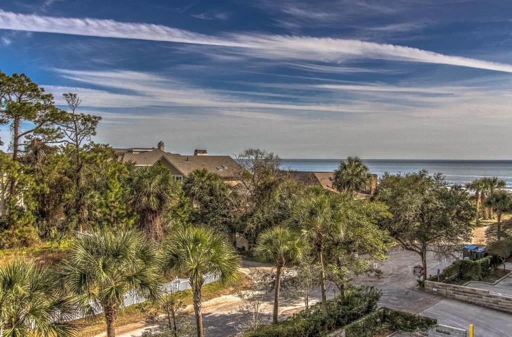 North Forest Beach House | Updated Granite Stainless Steel New Tile Bikes & Beach Gear included