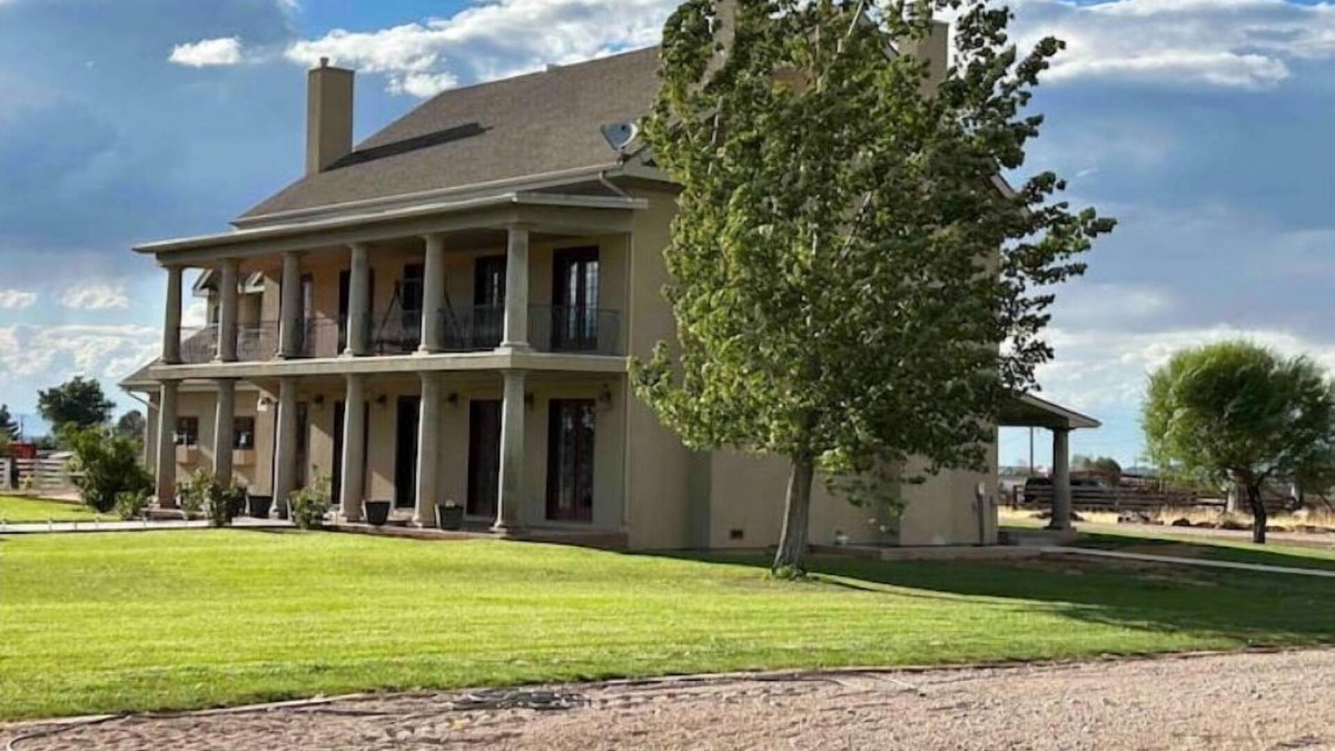 Kanosh House | Updated Guest Suite in Southern Mansion-Style Home