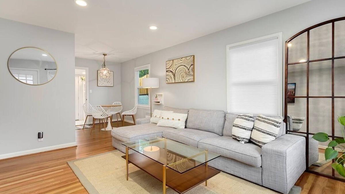 Shoreline House | Updated NE Seattle · 2BR · Yard · Near Light Rail