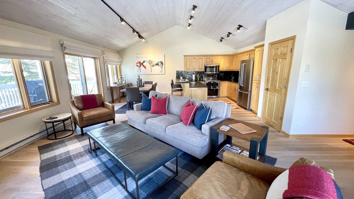 Teton Pines House | Updated Teton Pines Townhome, 5 Min from Skiing! 3B, 3.5B