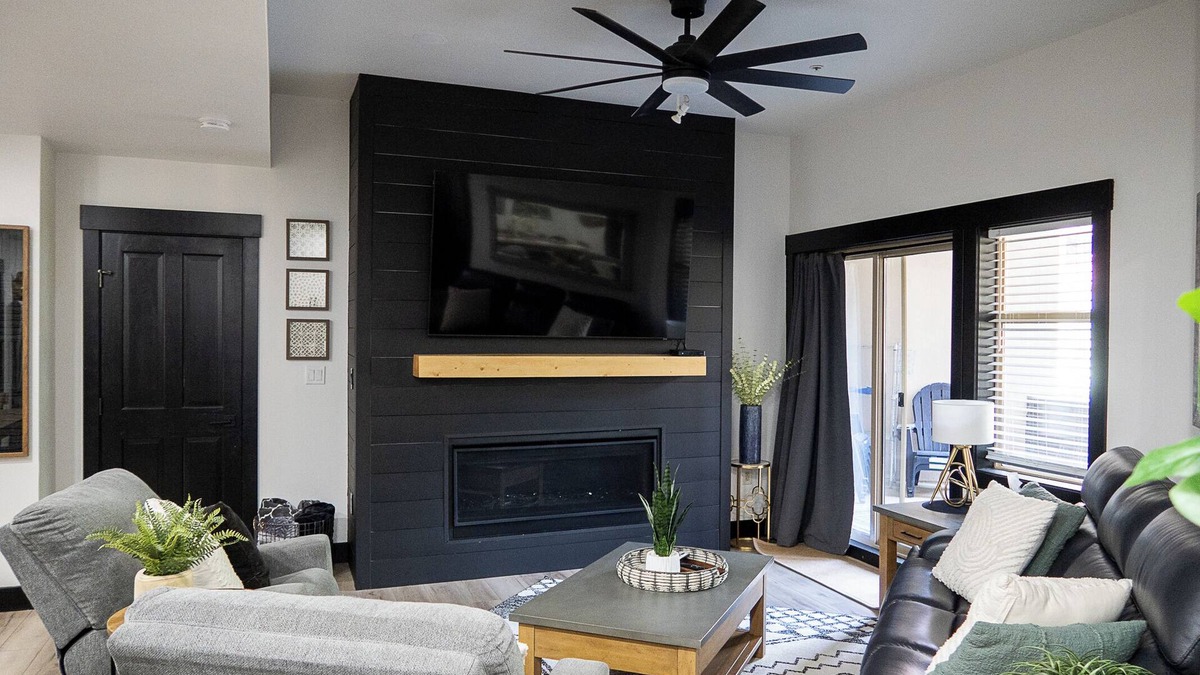 Salt Lake Mountain Resorts Condo | Upgraded 2-bedroom condo in charming Solitude Resort with Skin In/Out