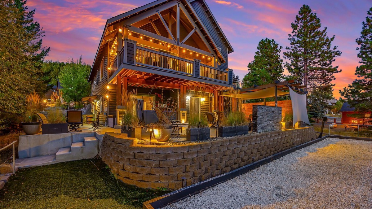 Ronald House | Upgraded Free Nights @ Ultimate 6BD/6BA Compound