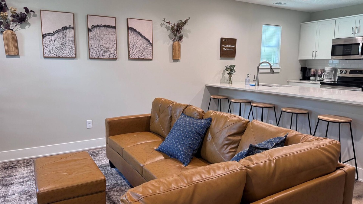 Saint Marys Allen County House | Upper Fort Flat - Sleep 8 with Balcony Views