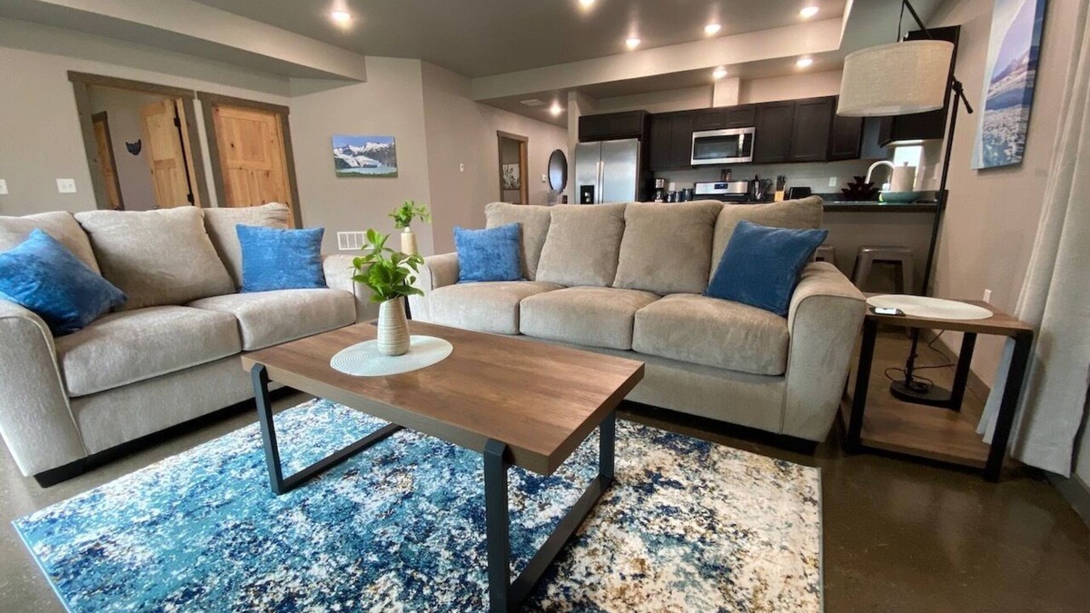 Gateway House | Upper Mesa Villa #4, Glacier Suites - Upper Mesa Villa #4