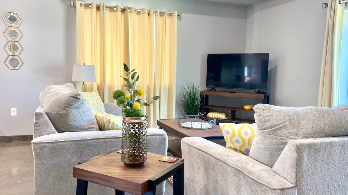 Gateway House | Upper Mesa Villa #2, Glacier Suites - Upper Mesa Villa #2