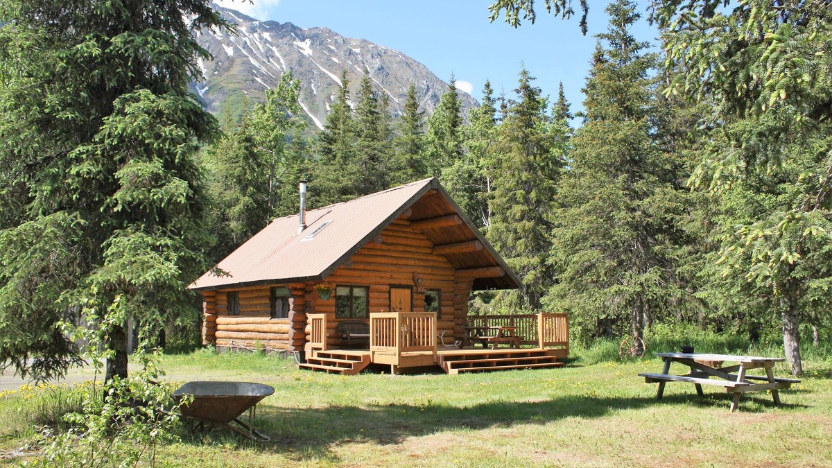 Moose Pass Cabin | Upper Paradise Log Cabin - Nightly Rental in the Woods