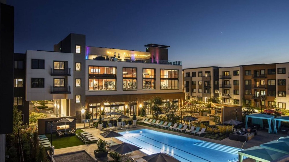 Menlo Park Condo | Upscale 1BR Condo in Menlo Park with Poolside Relaxation