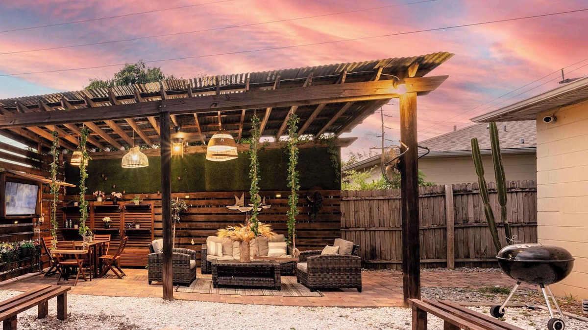 East Ybor House | Upscale 4 BR Ybor Hse with Outdoor Living Space