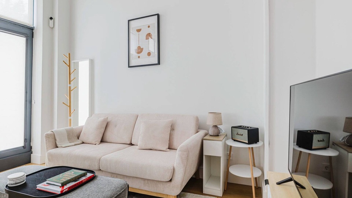 Colina House | Upscale Colina Studio w/Pool, Doorman, Washer & A/C, by Blueground