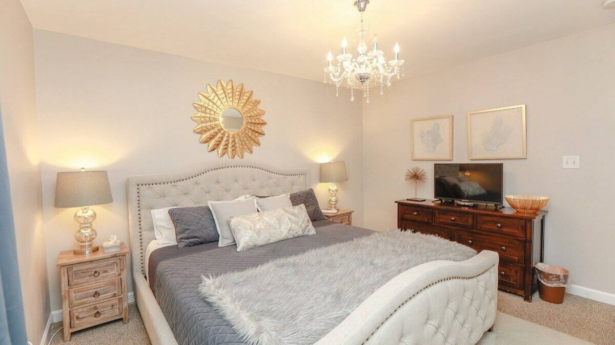 Dam Neck House | UPSCALE Ideal location 4 beach vacay! H20 views!