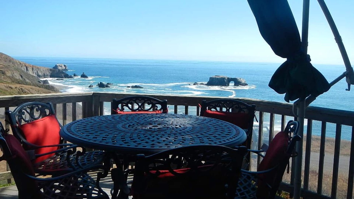 Occidental House | Upscale, Spectacular Oceanfront, Inside State Beach Park!