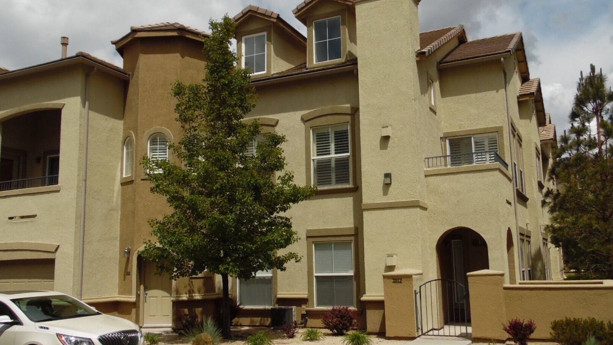 Reno Condo | Upscale Townhome in gated community off Mt. Rose