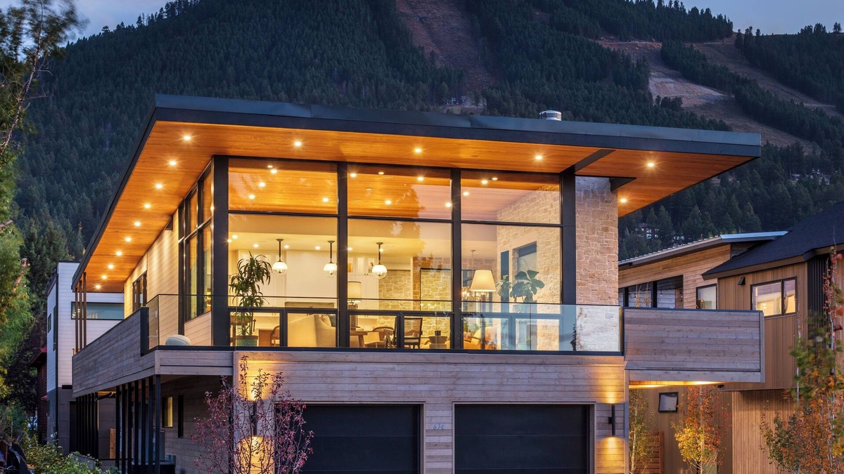 Jackson House | Upside Down East Jackson Brand New w/Chef's Kitchen & Hot Tub on Rooftop Deck