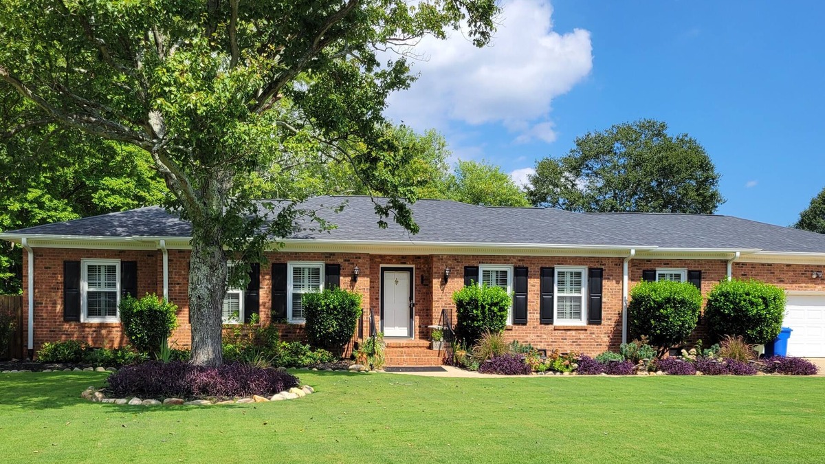 Mauldin House | Upstate Getaway at the Relaxing Ranch