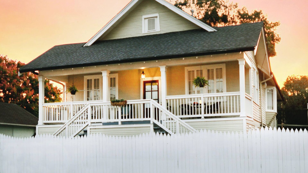Broadmoor Apartment | UPTOWN OASIS W PRIVATE, HEATED POOL, Minutes to all New Orleans' top attractions