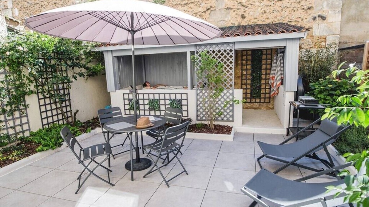 Bergerac House | Urban Eden, Spa, Vélos Élec. : un Jardin en Ville Pour un Séjour à 2