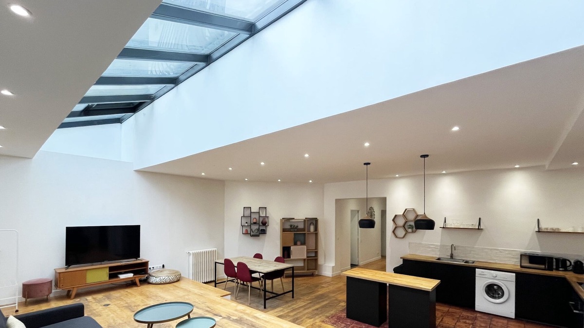 19th Arrondissement Apartment | Urban Flat 186 - Spacious 3 Bedroom Flat in Paris