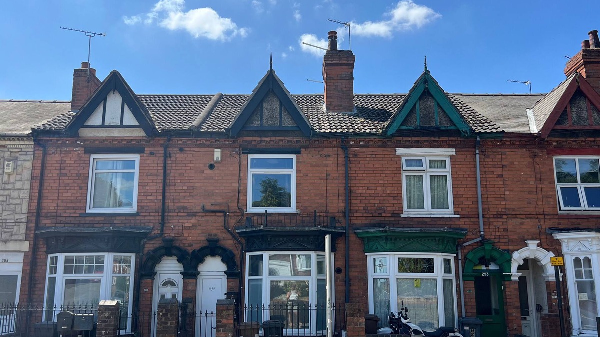 Lincoln Apartment | Urban Hideaway *Superking*Free Parking*Fast Wifi*