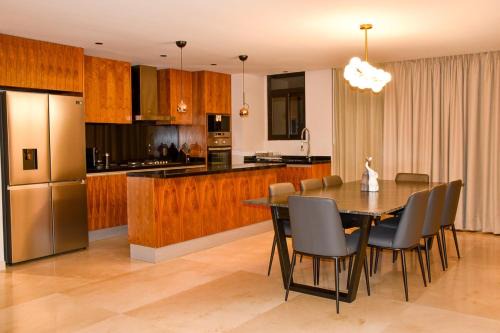 Anahuac Apartment | Urban Kepler