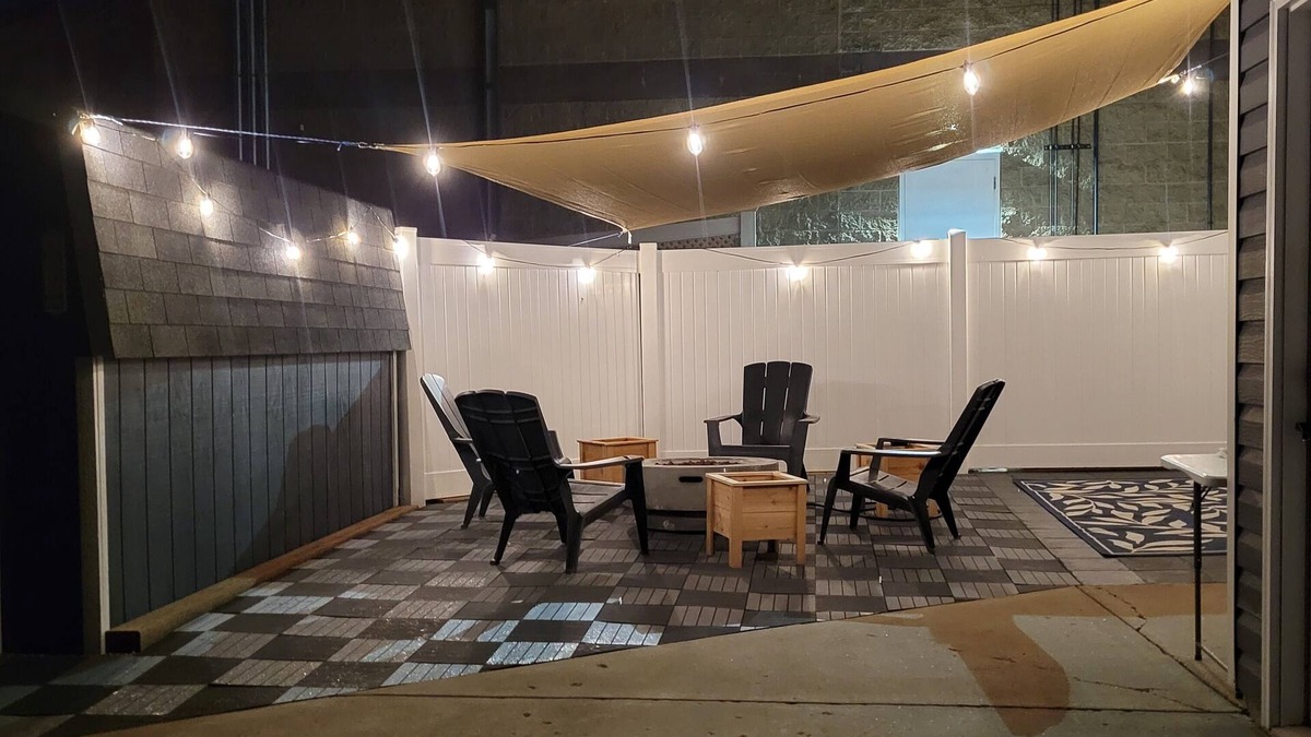 St. Joseph Apartment | Urban Oasis: Cozy 2-bedroom apartment in the center of Saint Joseph