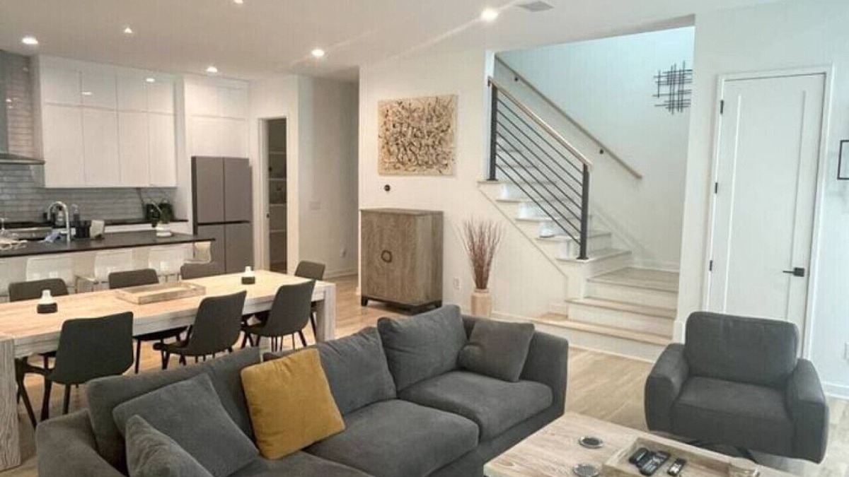 Old Fourth Ward House | Urban Oasis on Beltline. Jacuzzi, rooftop. Walk to restaurants and park