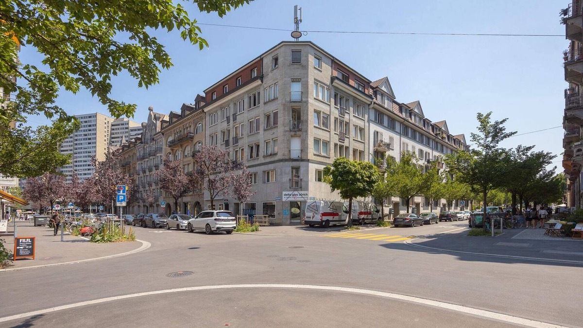 Sihlfeld Apartment | Urban Oasis with Queen Bed and City View (BE-23)