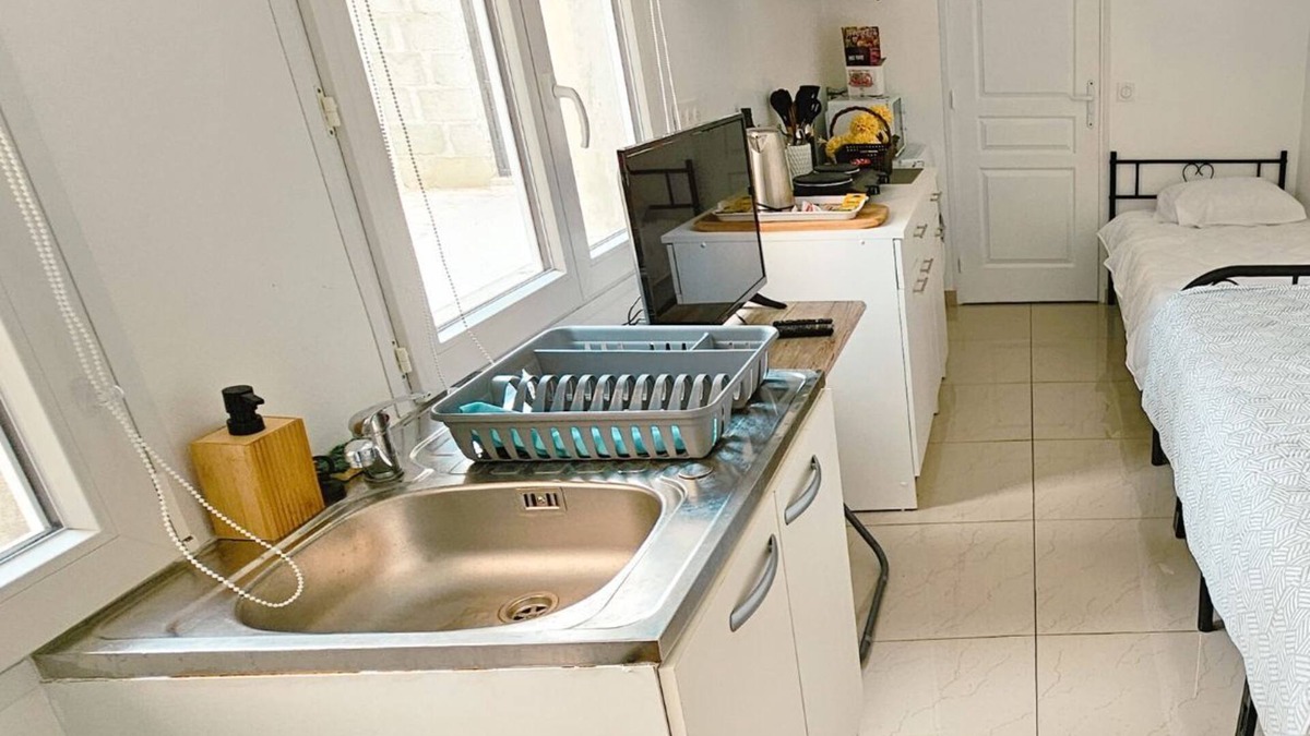 Sevran Apartment | Urban Rest – Netflix Studio 5 Min from RER