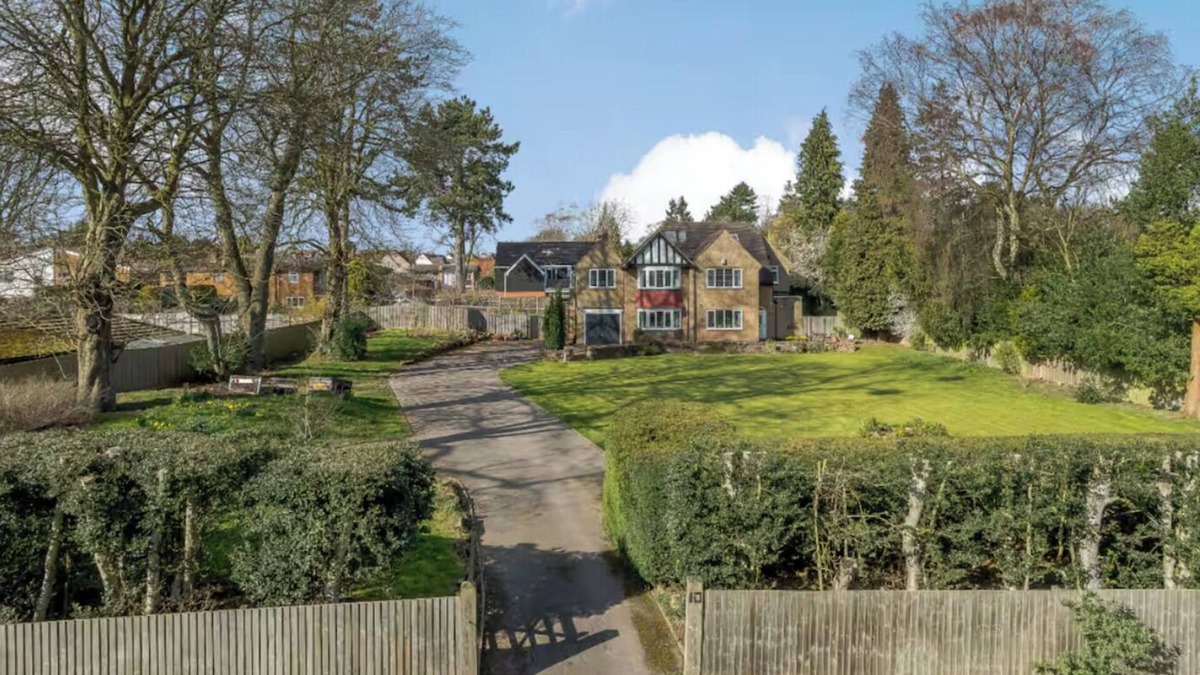Coventry House | Urban Retreat