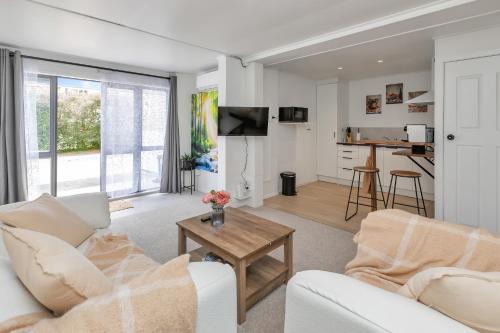 Whangarei House | Urban Tranquillity - Whangarei Downstairs Unit