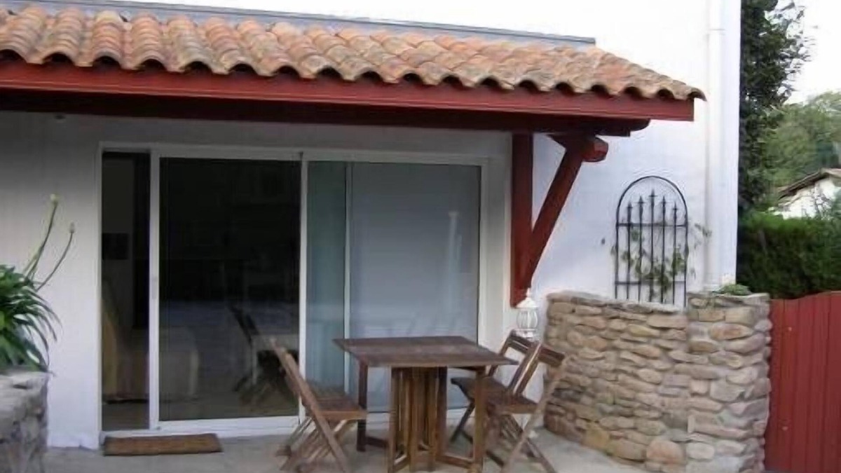 Behobie Apartment | Urrugne, T2 apartment in quiet area, for 2 adults and 2 children maximum