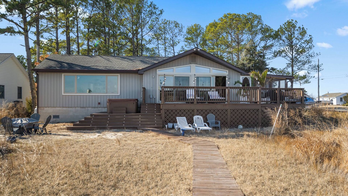 Dames Quarter House | Reel Relaxation-Waterfront 3-bedroom house in Deal Island Historic District