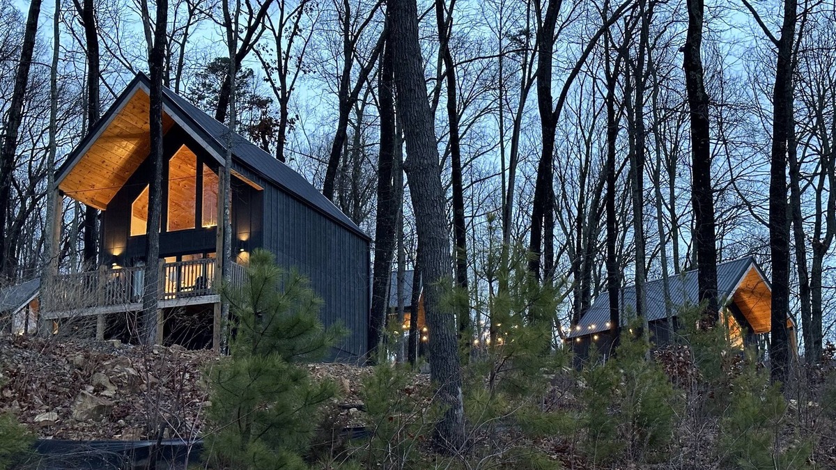 Gatlinburg - Pigeon Forge Cottage | UT Football - 50 minutes Away! - 1