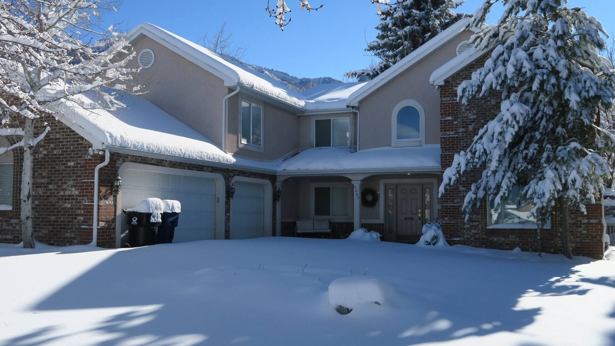 Granite Ridge House | Utah Large Ski Home on access road to Alta/Snowbird- on ski bus route