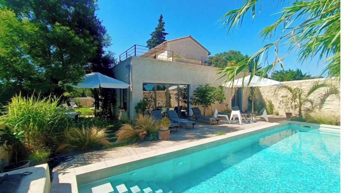 Montaren-et-Saint-Mediers House | Uzès, listed Mazet, very nice view, air conditioning, shops on foot, secure swimming pool